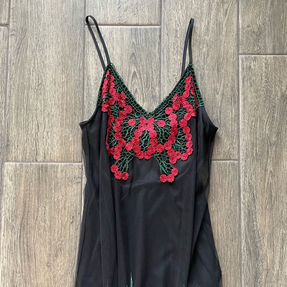 NWT Forever 21 Rose Dress Size S
